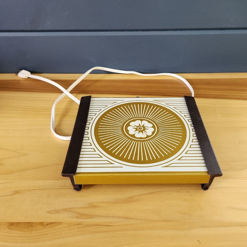 70s/80s Gold and‎ White Warming Plate